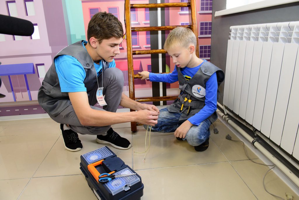 «Ростелеком» открыл в Барнауле «Дом связи» для детей